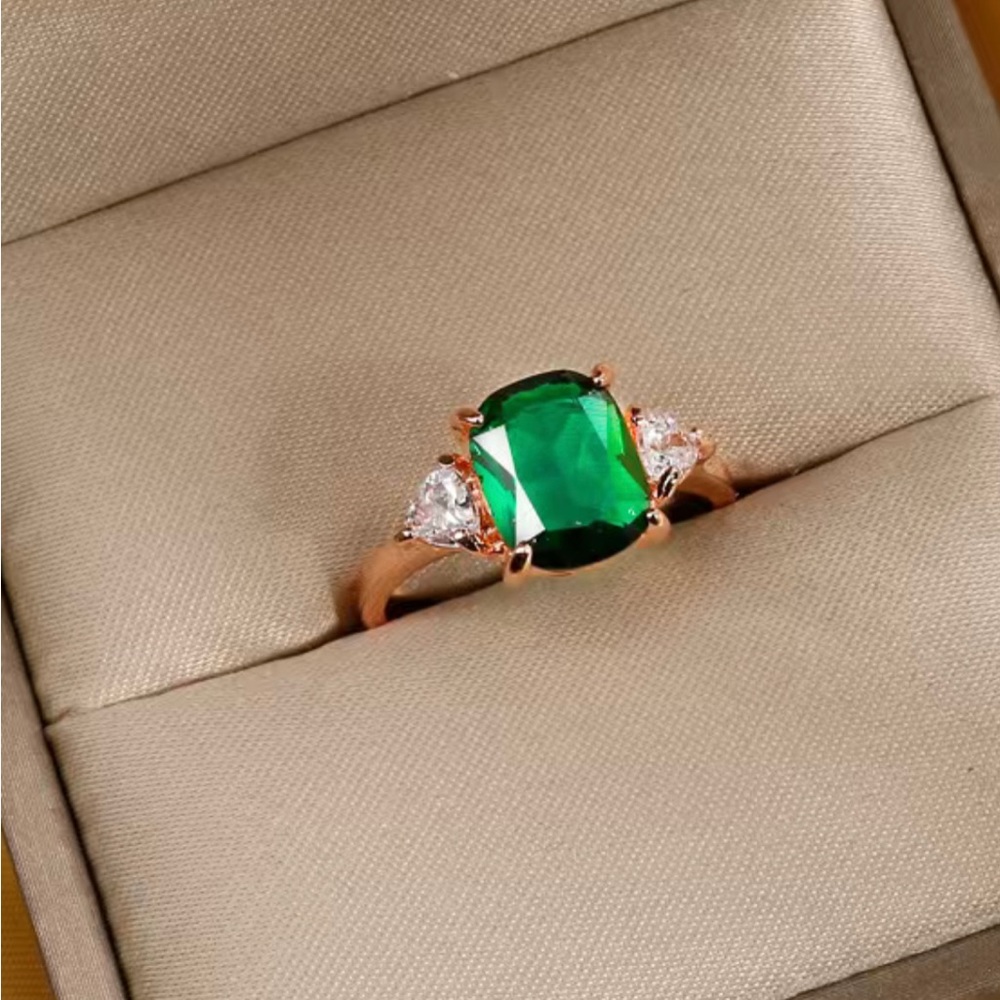 Elegant Emerald and 14k Gold plated Women's Ring